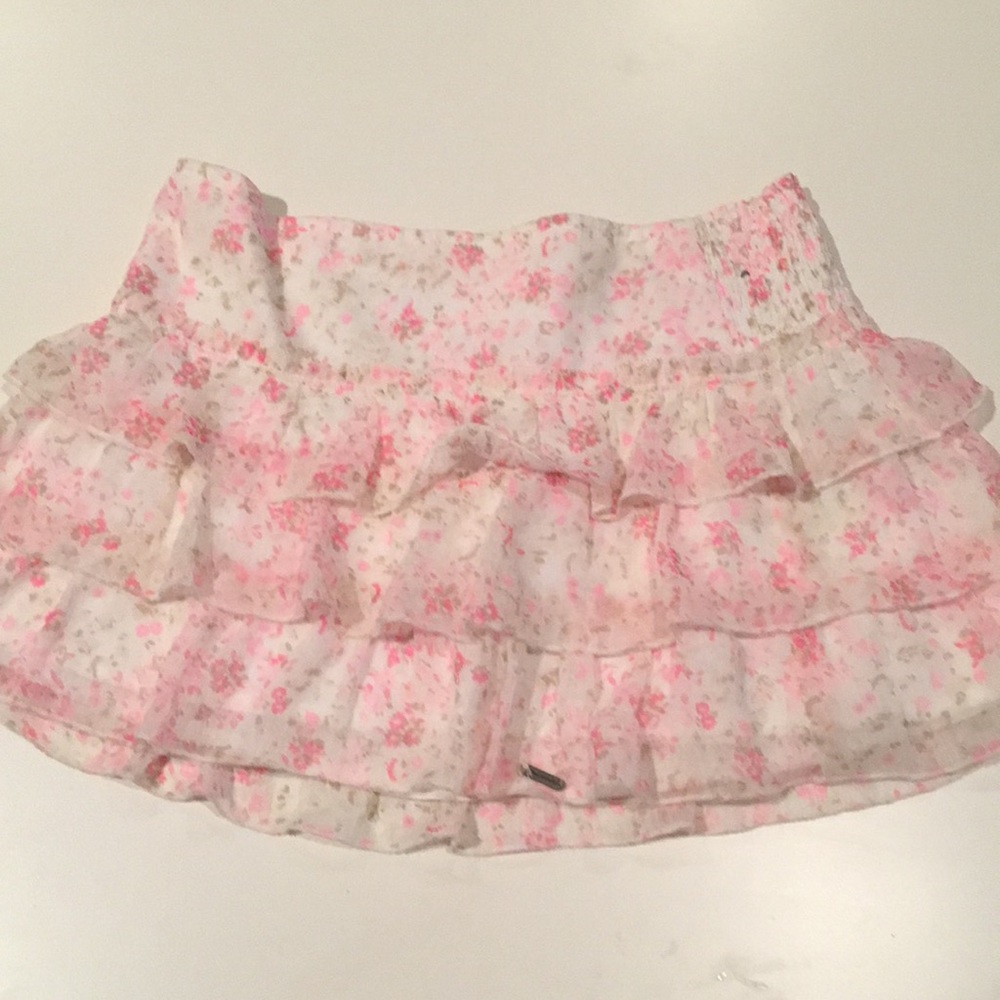 White and baby pink Abercrombie skirt